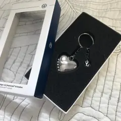 スワロフスキー　ハート型キーホルダー　Volkswagen