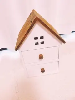 Item thumbnail for item 038155e9-9a4c-43b9-8333-a0b9e4c1bf7f