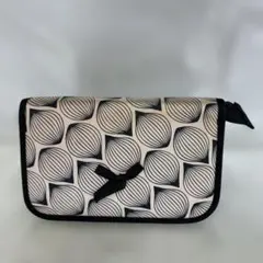 ナラヤ化粧ポーチのサムネイル