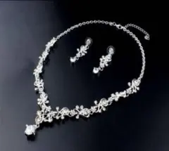 ウエディング　ブライダルアクセサリー　ジルコニア　2点セット ピアス