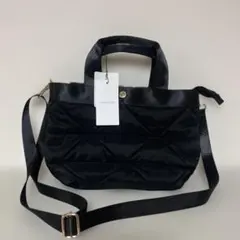 ブラックナイロンキルティングショルダーバッグ