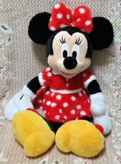 ディズニーリゾート　フラッフィープラッシー　ミニー　ぬいぐるみ