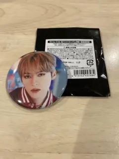 straykids リノ 缶バッジ カフェ