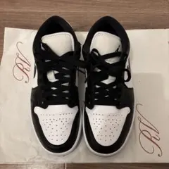 NIKE エア ジョーダン 1 LOW