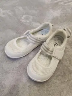 【新品未使用】IFME 17.5cm ホワイト メッシュ 上履き