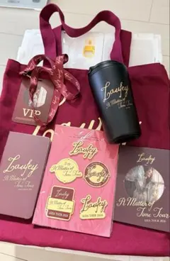 Laufey A Matter of Time Tour VIPグッズセット - メルカリ