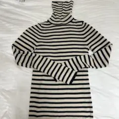 UNIQLO メリノリブタートルネックセーター　M