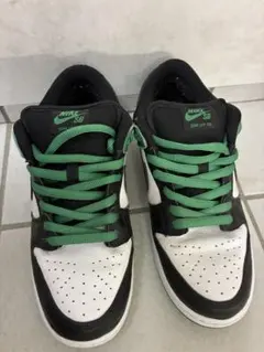 NIKE SB DUNK LOW PRO ブラック グリーン ホワイトのサムネイル
