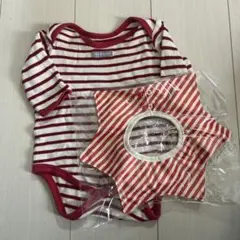 赤と白のストライプロンパースとよだれかけセット