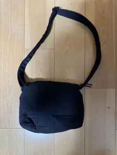 ショルダーバッグ ナイロン