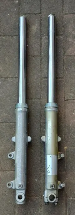 2026年最新】sr400 フロントフォークの人気アイテム - メルカリ