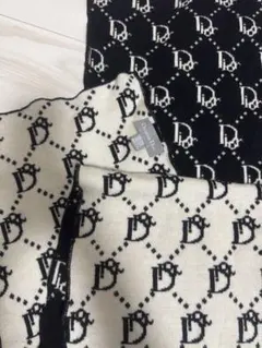 Christian Dior ロゴマフラー ベージュ/ブラック Christian Dior ロゴマフラー ベージュ/ブラック Christian Dior