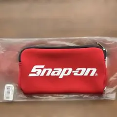 Snap-on ロゴ入り赤ポーチのサムネイル