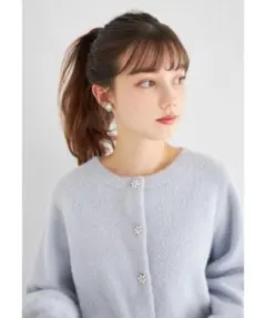 トッコクローゼットフラワービジューラメシャギーカーディガン（サックス）