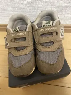 値下げNew Balance 996 キッズシューズ ブラウン/グレー16.5㎝
