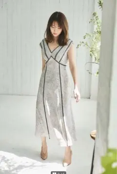 正規品　Lace Trimmed Floral Dress herlip