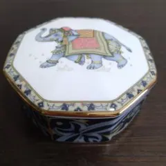 Item thumbnail for item 50fb3965-ac70-4637-bad1-8477ab410b33