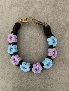 《花モチーフ》マクラメ　ハンドストラップ　30cm