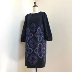 【Mサイズ】SunaUna スーナウーナ 刺繍 サックワンピース