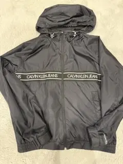 カルバンクラインジーンズ 　ナイロンパーカー　Lサイズ