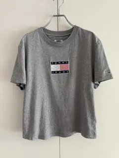 TOMMY JEANS 半袖Tシャツ グレー Mサイズのサムネイル