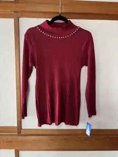 新品タグ付き　赤いリブ編み　タートルネックセーター