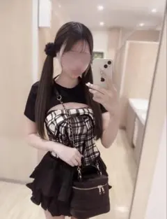 ブラック クロップドトップス SHEIN ソリッド クロップ シュルグトップ