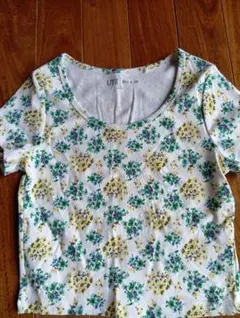 UNIQLO✕PAUL & JOE 花柄半袖Tシャツ