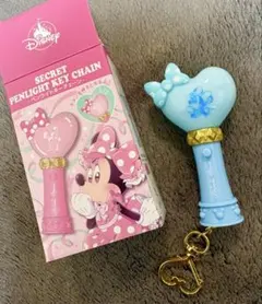 ディズニーストア　Disney ペンライトキーチェーン ミニーマウス　水色　青