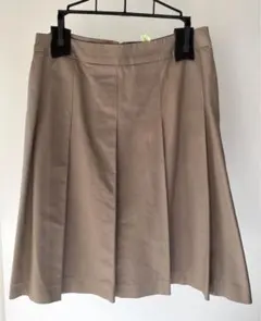 ZARA プリーツスカート　膝丈　カーキ