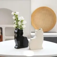 猫型陶器花瓶 黒色 18cm 花器 置物 猫　フラワーベース　ブラック　黒　花瓶