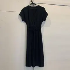新品未使用　ユニクロ　クレープジャージーカシュクールワンピース　Ｓ