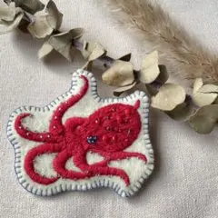 ビーズ刺繍ブローチ ブローチ