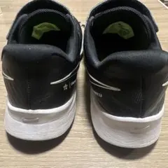 Nike Star Runner 2.0 ランニングシューズ ブラック22センチ