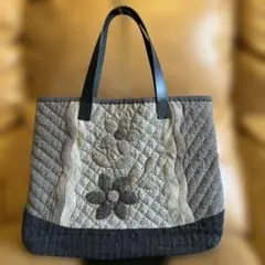ハンドメイド　パッチワークキルト　グレー系花模様ハンドバッグ