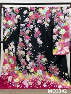 振袖 ラメ刺繍 金彩 銀通し 紋意匠 身丈167cm 撥水加工済 MO3142 