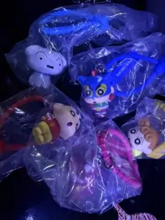 クレヨンしんちゃんカラフルマルチチャーム