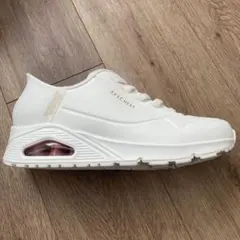 SKECHERS ホワイト スリッポンスニーカー