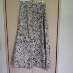 ミラオーウェン未使用品 ロングスカート