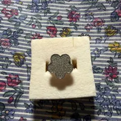 folli follie花びら型シルバーリング