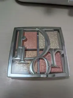 Dior BACKSTAGE GLOW MAXIMIZER 003のサムネイル
