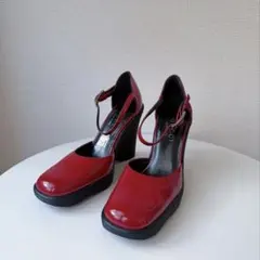 極美品 GUCCI グッチ エナメル 赤 厚底 ストラップ パンプス 35