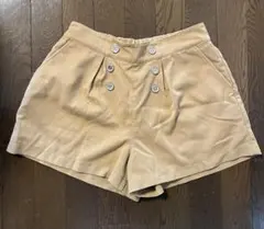 honeys ベージュ ボタン付きショートパンツ