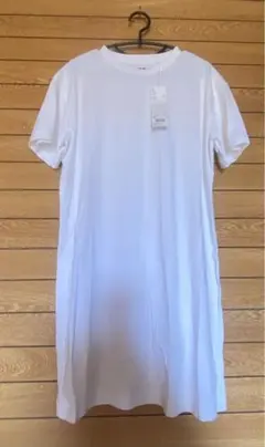 UNIQLO ホワイト 半袖 ロングTシャツ S