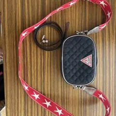 GUESS ショルダーバッグ キルティング ブラック