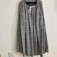 グレー フレアスカート 調整可能な紐付き