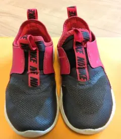 NIKE キッズ スニーカー レッド ブラック