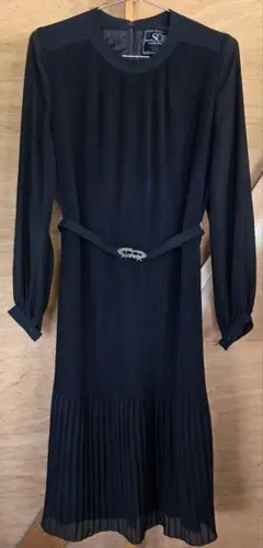 【売りつくし】 11号 ブラックフォーマル 礼服 プリーツワンピース