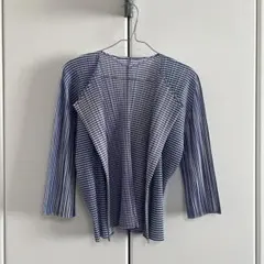 ✨美品✨ プリーツプリーズ　イッセイミヤケ　プリーツ半袖カーディガン　ストレッチ PLEATS PLEASE イッセイミヤケ美品 プリーツ半袖カーディガン3 - メルカリ