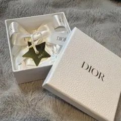 Dior ギフトボックス 星型タグ リボン2本付き